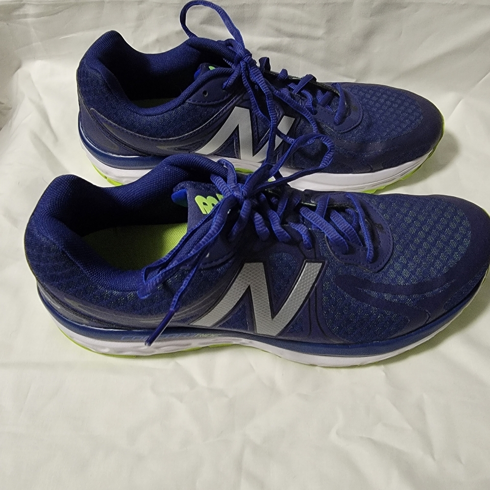 New Balance 720v3 Comfort Ride Mens Size 10